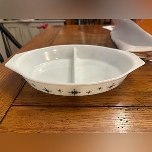 VINTAGE BLACK STAR CONSTELLATION COMPASS PYREX 1 1/2 QT DIVIDED CASSEROLE DISH